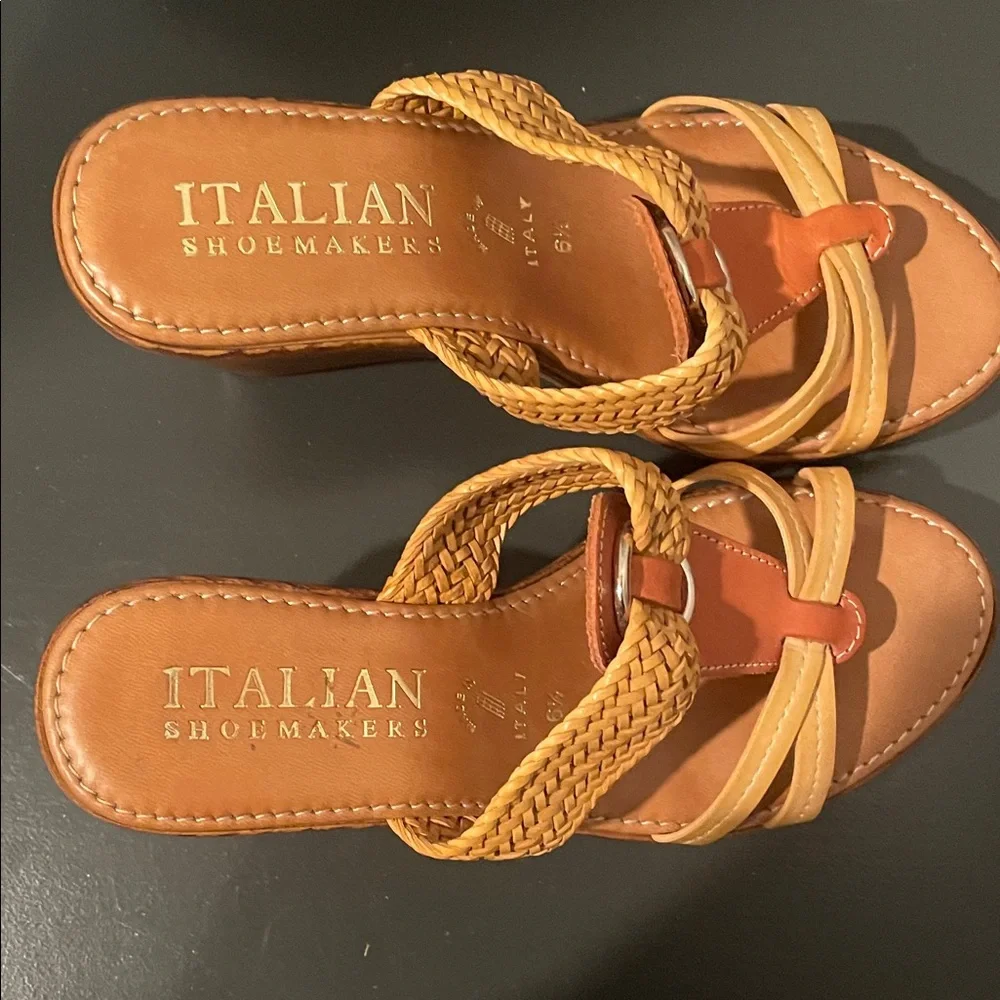 Italian Shoemakers Natural and Tan Wedge Sandals. Size 6 1/2 - Picture 4 of 9